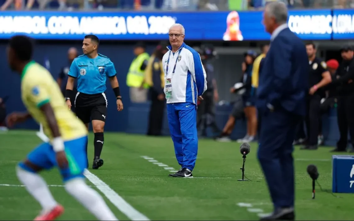 técnico, treinador, comandante;