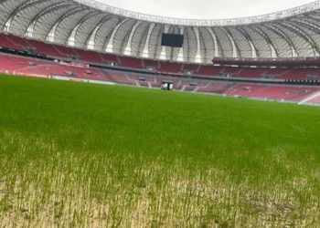 estádio, casa, povo;