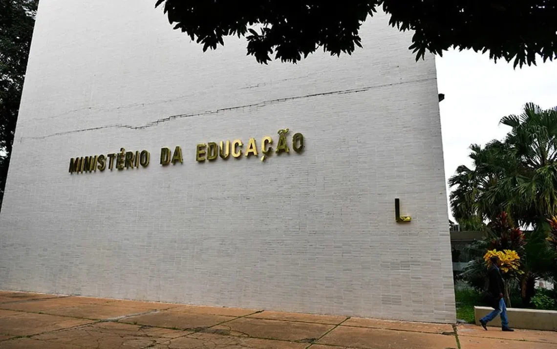 Educação_a_Distância;