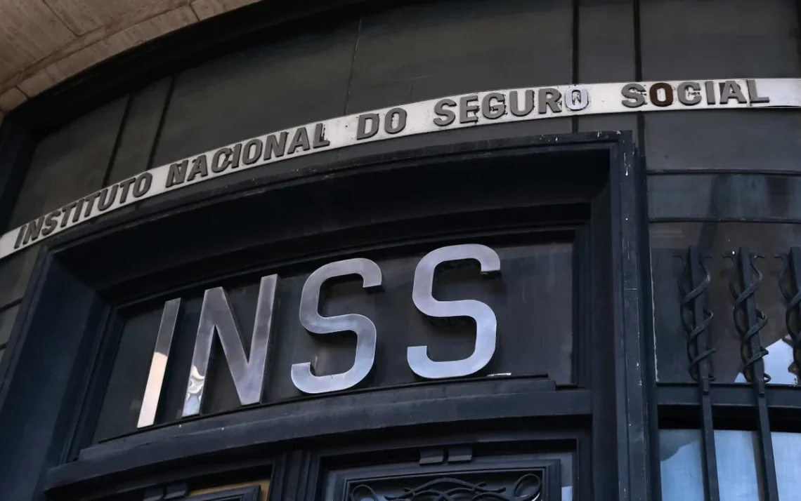 suborno, pagamento ilegal, corrupção;