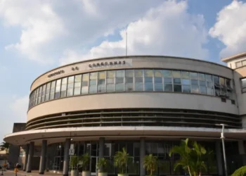 terminais, aeroportuários;